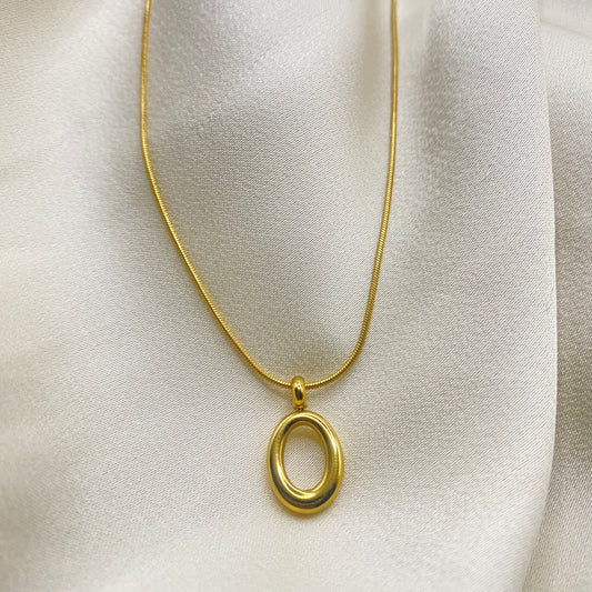 The Oval Necklace